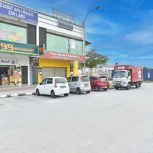 Hotel Oyo 90869 Madeena Sepang